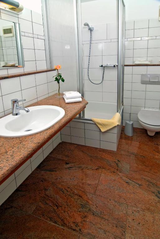Hotel Am Schwan Düsseldorf Quarto foto